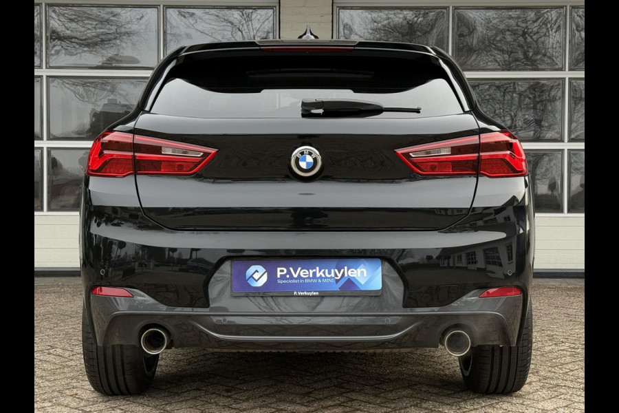 BMW X2 sDrive20i M SPORT | LEDER | PANORAMA | STOELVERWARMING | 18 INCH LM VELGEN |