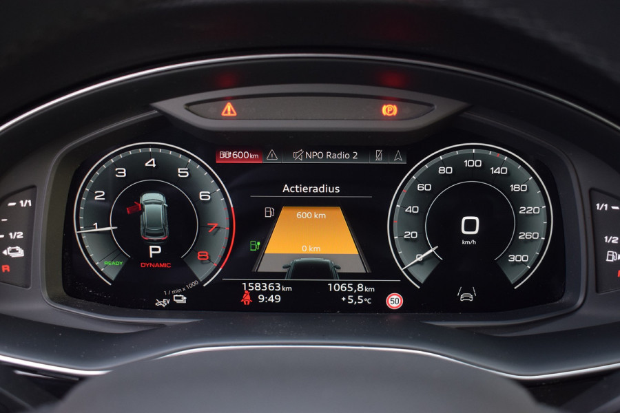 Audi Q8 55 TFSI e Quattro | Luchtvering | Trekhaak | B&O | Leer | 360 camera