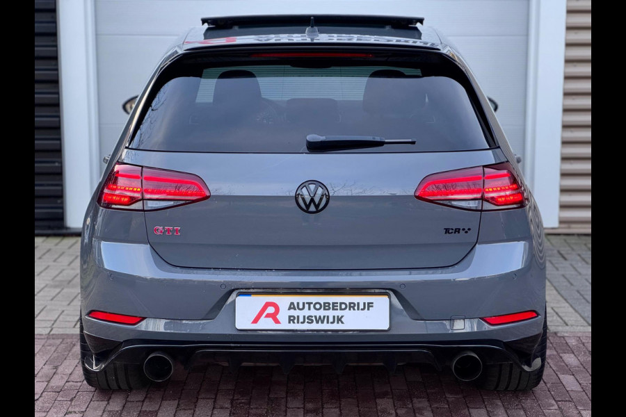 Volkswagen Golf 2.0 TSI GTI TCR Pano/Dynaudio/Keyless/Camera
