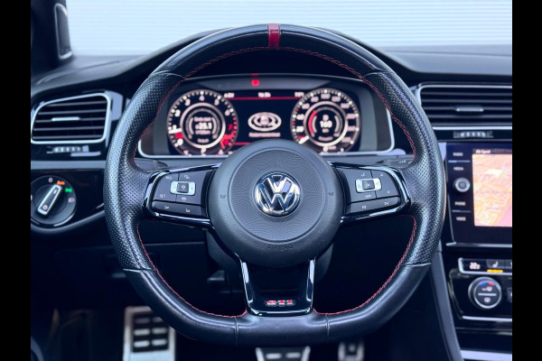 Volkswagen Golf 2.0 TSI GTI TCR Pano/Dynaudio/Keyless/Camera