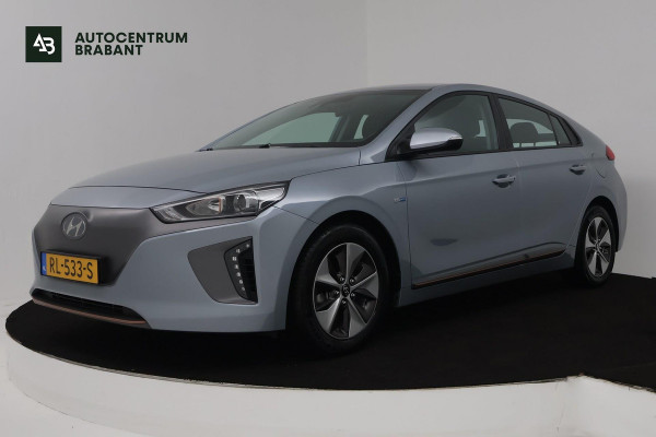 Hyundai IONIQ Comfort EV (ACHTERUITRIJCAMERA, NAVIGATIE, CRUISE CONTROL ADAPTIEF, STOELVERWARMING)