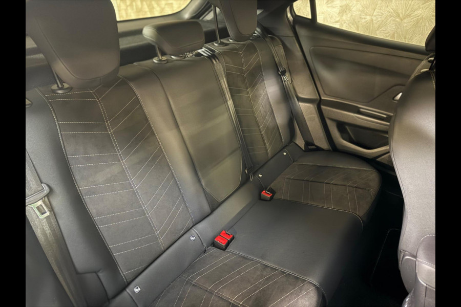 Opel Mokka 1.2 Turbo Ultimate | 360 camera | Keyless | ACC | stoel-/stuurverwarming | CarPlay