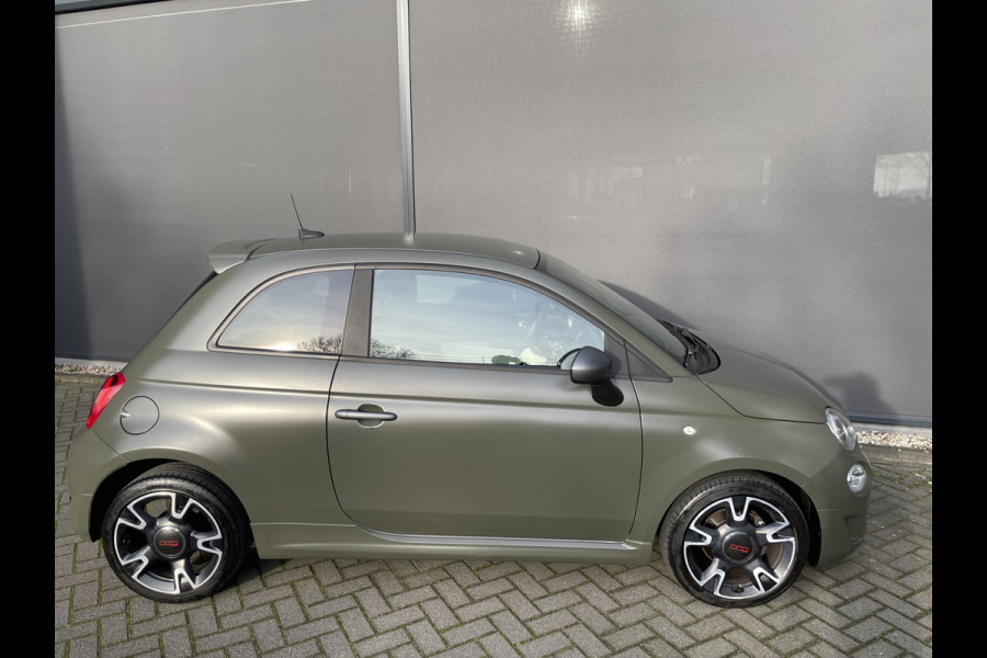 Fiat 500 0.9 TwinAir Turbo Sport Mat Groen Airco -  Cruise control - Bluetooth - Groot navigatiesysteem - Mistlampen voor - Licht metalen velgen 16 inch - Start/stop systeem - Stuur leder - Stuur multifunctioneel - Centrale deurvergrendeling met afstandsbediening