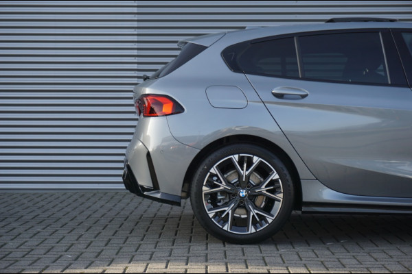 BMW 1-serie 120 M Sport Design Ed. NIEUWE AUTO | NED. AUTO | PANODAK