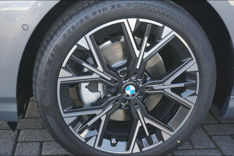 BMW 1-serie 120 M Sport Design Ed. NIEUWE AUTO | NED. AUTO | PANODAK