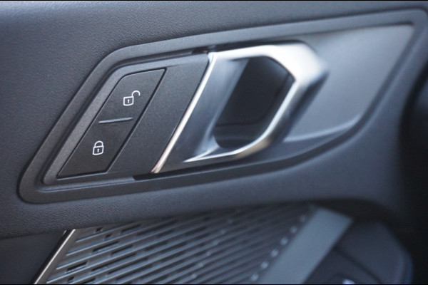 BMW 1-serie 120 M Sport Design Ed. NIEUWE AUTO | NED. AUTO | PANODAK