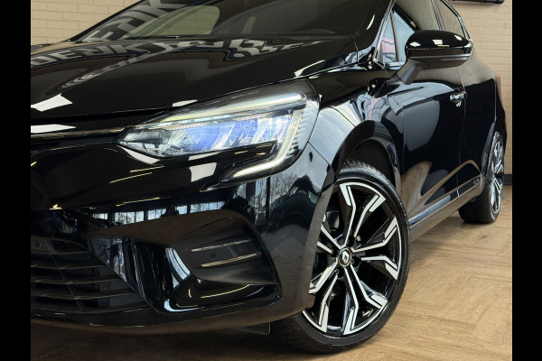 Renault Clio 1.3 TCe 130pk Aut | intens | Groot Navi | 17" | Stoelverwarming | Carplay | Cruise Control | 100% Dealer onderhouden!