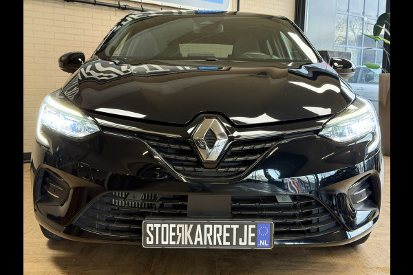 Renault Clio 1.3 TCe 130pk Aut | intens | Groot Navi | 17" | Stoelverwarming | Carplay | Cruise Control | 100% Dealer onderhouden!