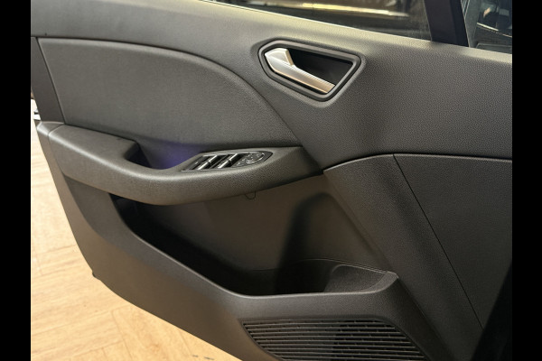 Renault Clio 1.3 TCe 130pk Aut | intens | Groot Navi | 17" | Stoelverwarming | Carplay | Cruise Control | 100% Dealer onderhouden!