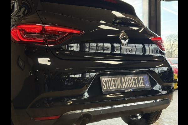 Renault Clio 1.3 TCe 130pk Aut | intens | Groot Navi | 17" | Stoelverwarming | Carplay | Cruise Control | 100% Dealer onderhouden!