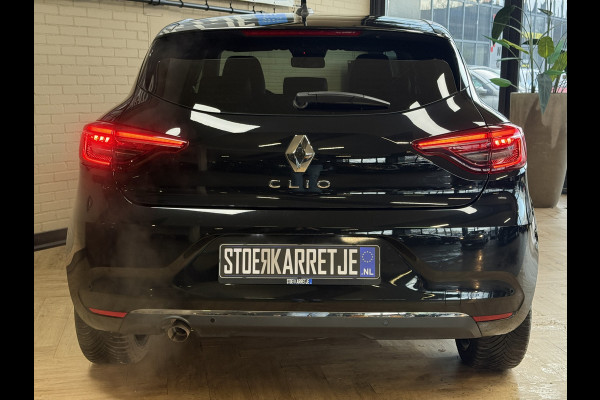 Renault Clio 1.3 TCe 130pk Aut | intens | Groot Navi | 17" | Stoelverwarming | Carplay | Cruise Control | 100% Dealer onderhouden!