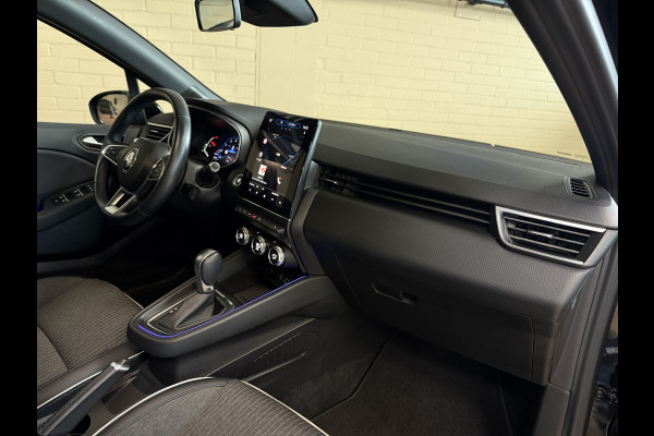 Renault Clio 1.3 TCe 130pk Aut | intens | Groot Navi | 17" | Stoelverwarming | Carplay | Cruise Control | 100% Dealer onderhouden!