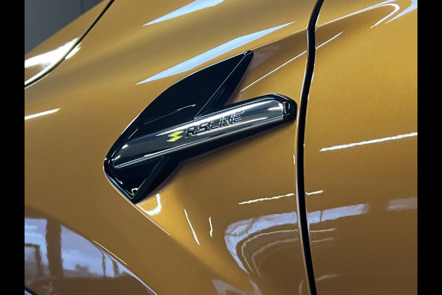 Renault Captur 1.3 TCe 160 RS Line | VERKOCHT! Groot Navi | Stoel, Stuur & voorruitverwarming | 18" | Led | 100% Dealer onderhouden!