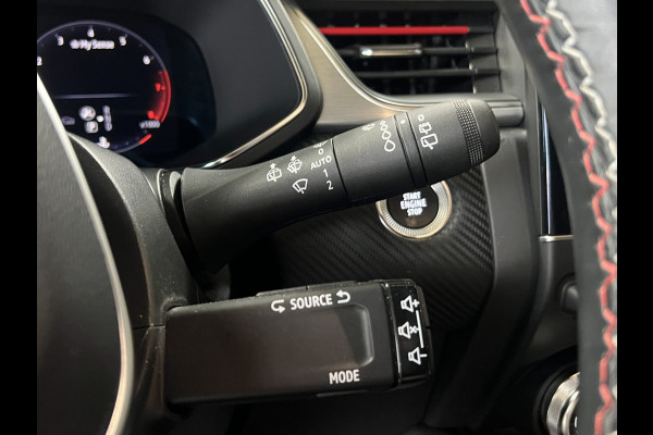 Renault Captur 1.3 TCe 160 RS Line | VERKOCHT! Groot Navi | Stoel, Stuur & voorruitverwarming | 18" | Led | 100% Dealer onderhouden!