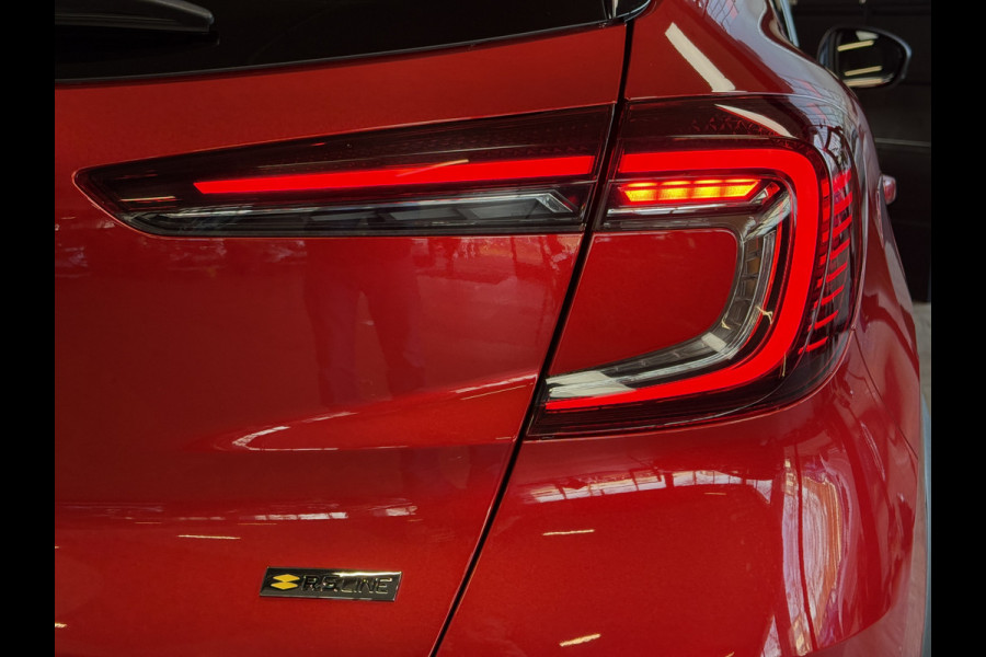 Renault Captur 1.3 TCe 160 R.S. Line | Groot Navi | Pano | Camera | Stoelverwarming | Led | 18" | 100% Dealer onderhouden!