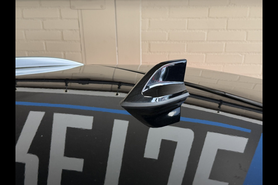 Renault Captur 1.3 TCe 160 R.S. Line | VERKOCHT! Groot Navi | ACC | Camera | Blindspot | 18" | Stoelverwarming | 100 % Dealer onderhouden!