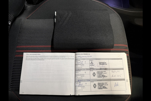 Renault Captur 1.3 TCe 160 R.S. Line | VERKOCHT! Groot Navi | ACC | Camera | Blindspot | 18" | Stoelverwarming | 100 % Dealer onderhouden!