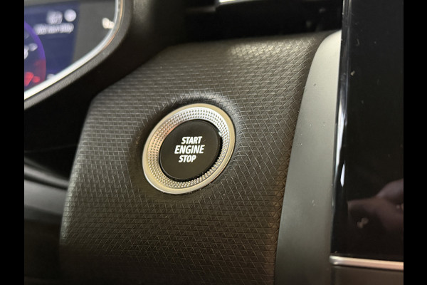 Renault Clio 1.3 TCe 130pk | Edition One | Groot Navi | Bose | 360 | Blindspot | Stoel & Stuur verwarming | 17"| 100% Onderhouden!