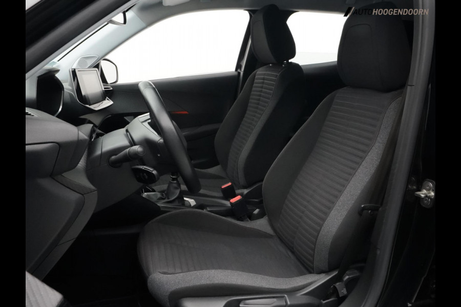 Peugeot 2008 1.2 PureTech Active (APPLE CARPLAY,LED,NAVIGATIE,CRUISE,PARKEERSENSOREN,CLIMATE,SPORTSTOELEN,NIEUWE APK,TOPCONDITIE)