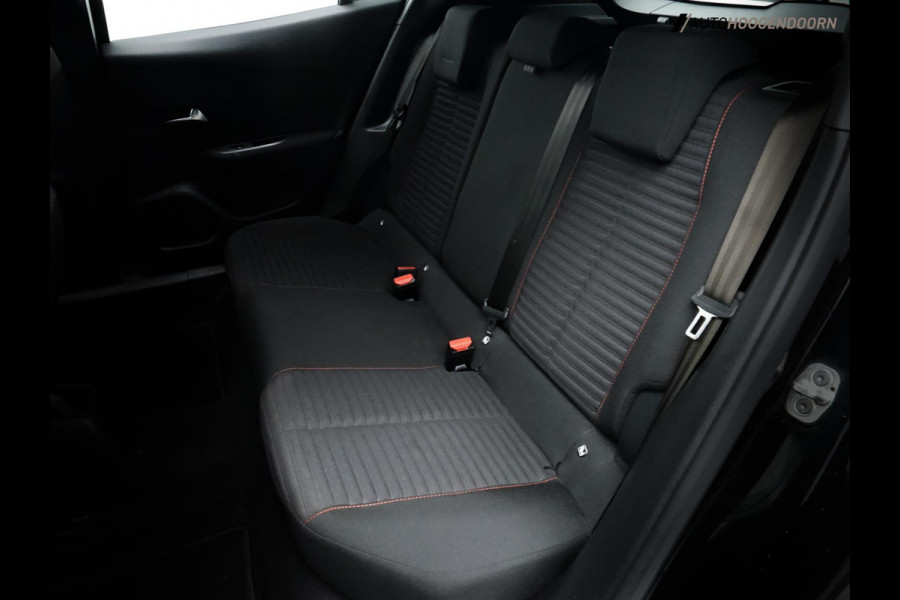Peugeot 2008 1.2 PureTech Active (APPLE CARPLAY,LED,NAVIGATIE,CRUISE,PARKEERSENSOREN,CLIMATE,SPORTSTOELEN,NIEUWE APK,TOPCONDITIE)