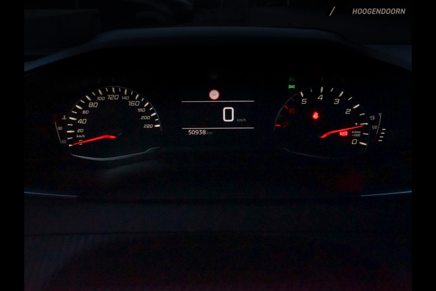 Peugeot 2008 1.2 PureTech Active (APPLE CARPLAY,LED,NAVIGATIE,CRUISE,PARKEERSENSOREN,CLIMATE,SPORTSTOELEN,NIEUWE APK,TOPCONDITIE)