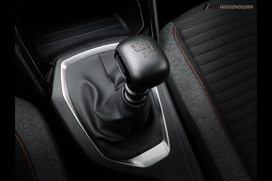 Peugeot 2008 1.2 PureTech Active (APPLE CARPLAY,LED,NAVIGATIE,CRUISE,PARKEERSENSOREN,CLIMATE,SPORTSTOELEN,NIEUWE APK,TOPCONDITIE)