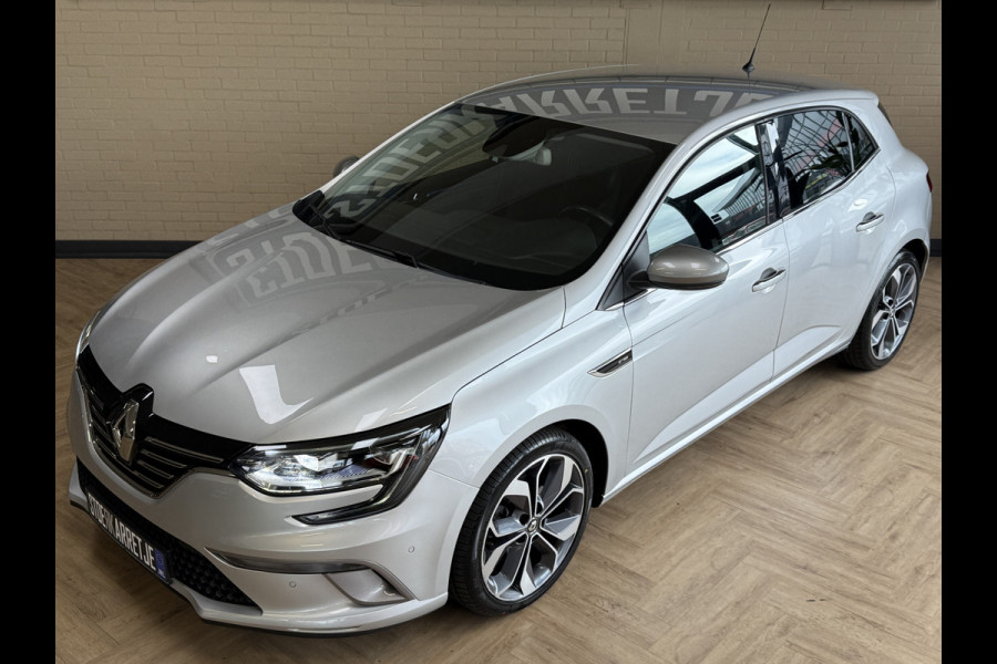 Renault Mégane 1.3 TCe 160TCe GT-Line | Navi | 18 inch | Led | Camera | Stoelverwarming | PDC V+A | Keurig nette en goed onderhouden Megane GT-Line