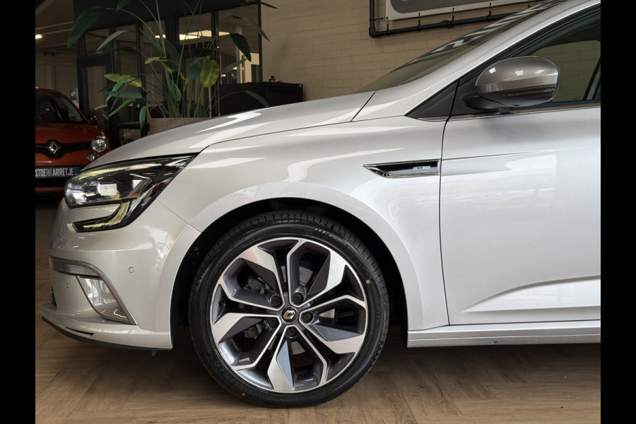 Renault Mégane 1.3 TCe 160TCe GT-Line | Navi | 18 inch | Led | Camera | Stoelverwarming | PDC V+A | Keurig nette en goed onderhouden Megane GT-Line