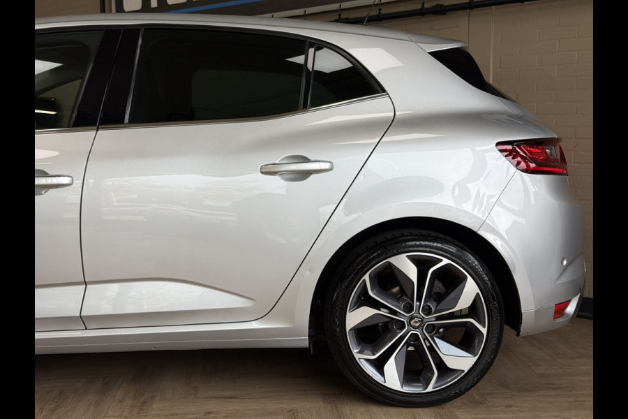 Renault Mégane 1.3 TCe 160TCe GT-Line | Navi | 18 inch | Led | Camera | Stoelverwarming | PDC V+A | Keurig nette en goed onderhouden Megane GT-Line
