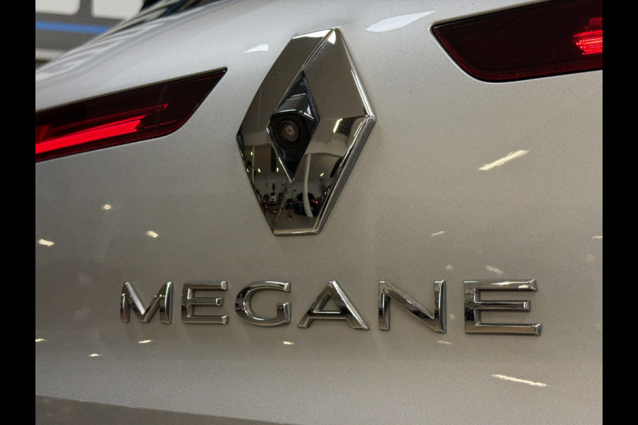 Renault Mégane 1.3 TCe 160TCe GT-Line | Navi | 18 inch | Led | Camera | Stoelverwarming | PDC V+A | Keurig nette en goed onderhouden Megane GT-Line