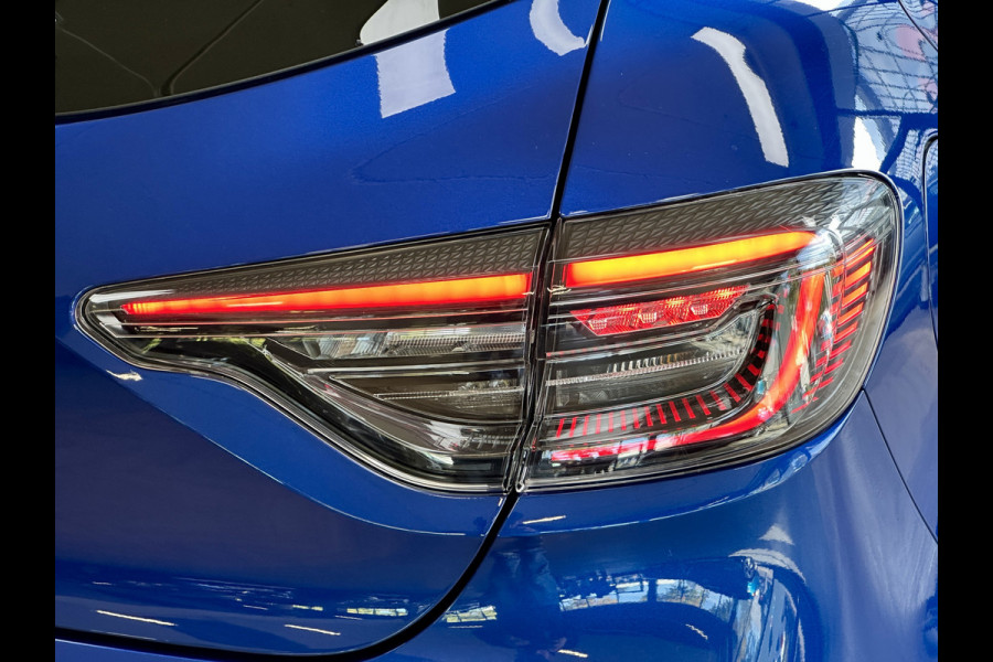 Renault Clio 1.0 TCe 90 Esprit Alpine | Groot Navi | Bose | Camera | 17" | Blindspot | ACC Volledig Dealer onderhouden!