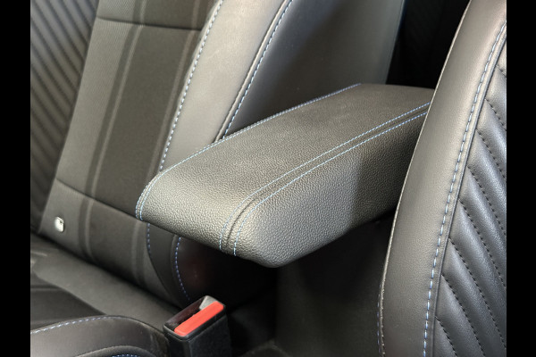 Renault Clio 1.0 TCe 90 Esprit Alpine | Groot Navi | Bose | Camera | 17" | Blindspot | ACC Volledig Dealer onderhouden!