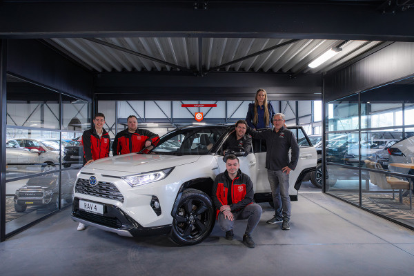 Toyota RAV4 2.5 Plug-in Hybrid AWD Style Plus | Dodehoekherkenning, Elektrische achterklep, Stoel + Stuurverwarming