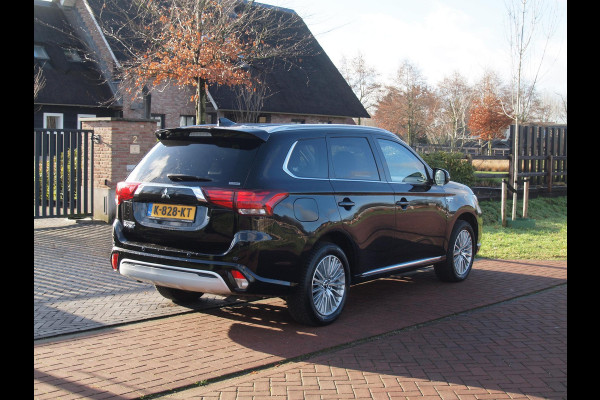 Mitsubishi Outlander 2.4 PHEV Intense | Camera | Apple Carplay | Cruise Control | NL-auto |