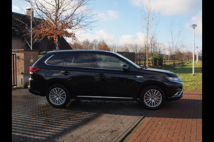 Mitsubishi Outlander 2.4 PHEV Intense | Camera | Apple Carplay | Cruise Control | NL-auto |