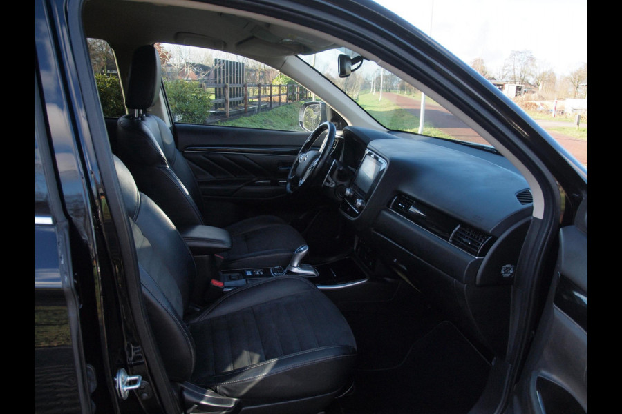Mitsubishi Outlander 2.4 PHEV Intense | Camera | Apple Carplay | Cruise Control | NL-auto |