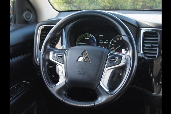 Mitsubishi Outlander 2.4 PHEV Intense | Camera | Apple Carplay | Cruise Control | NL-auto |