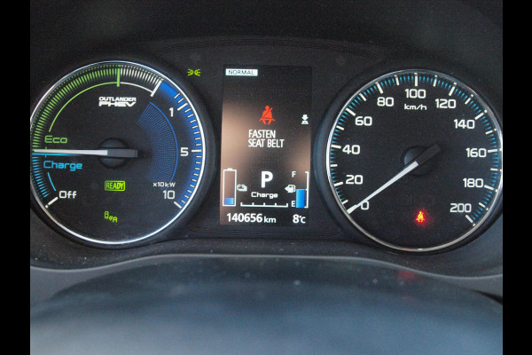 Mitsubishi Outlander 2.4 PHEV Intense | Camera | Apple Carplay | Cruise Control | NL-auto |