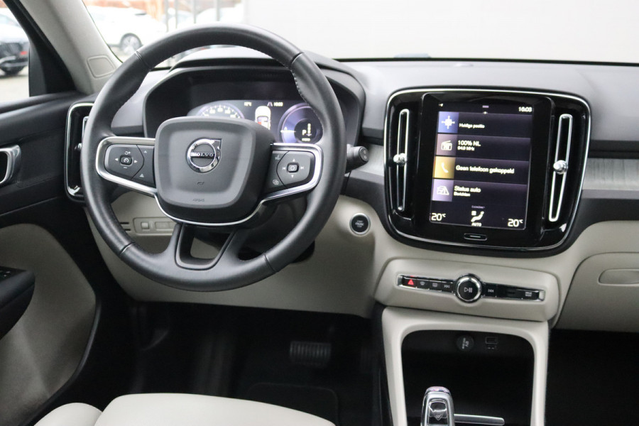 Volvo XC40 1.5 T5 Recharge PHEV Inscription Leder/Camera/Parkeerhulp/Elektr.-klep