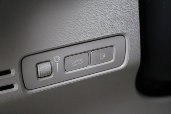 Volvo XC40 1.5 T5 Recharge PHEV Inscription Leder/Camera/Parkeerhulp/Elektr.-klep