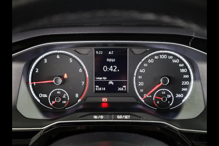 Volkswagen Polo 1.0 TSI Highline 95 pk | Navigatie | Parkeersensoren | Adaptieve cruise control | Apple Carplay/Android Auto |