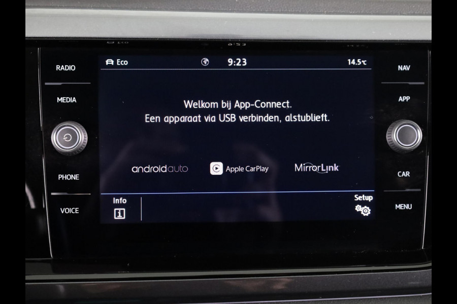 Volkswagen Polo 1.0 TSI Highline 95 pk | Navigatie | Parkeersensoren | Adaptieve cruise control | Apple Carplay/Android Auto |