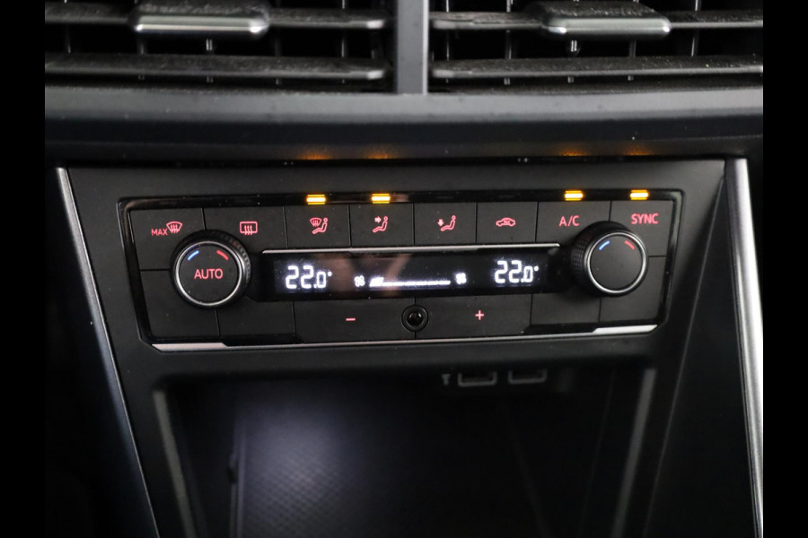 Volkswagen Polo 1.0 TSI Highline 95 pk | Navigatie | Parkeersensoren | Adaptieve cruise control | Apple Carplay/Android Auto |