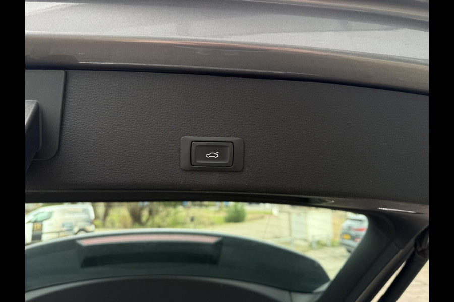 Audi e-tron 55 Aut. Quattro Bus. Ed. Plus 95kWh | Camera | Panorama | Leder |