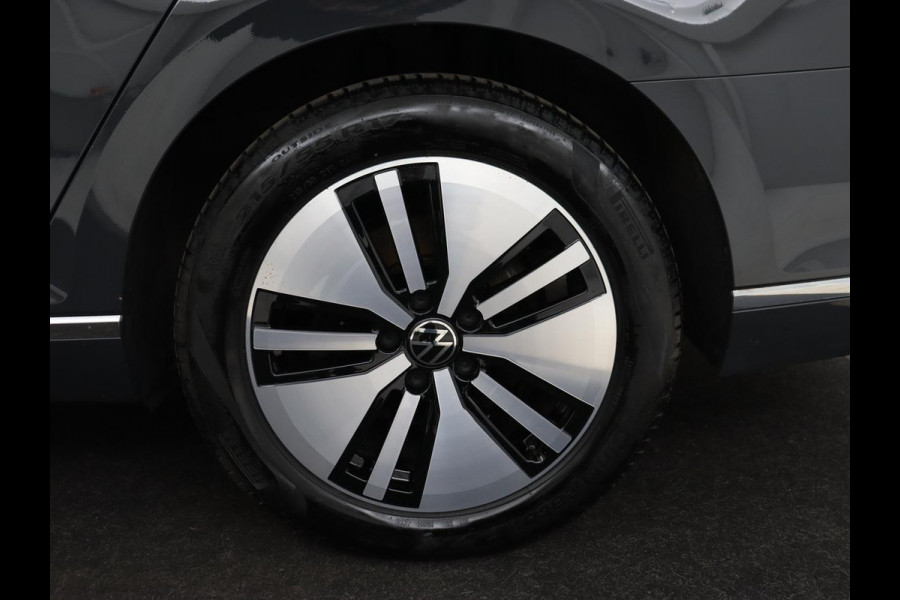 Volkswagen Passat 1.4 TSI PHEV GTE | Trekhaak | Stoelverwarming | Massage | Camera | Carplay | Navigatie | Adaptive cruise | Matrix LED | Parkeerhulp | Climate control | Plug In