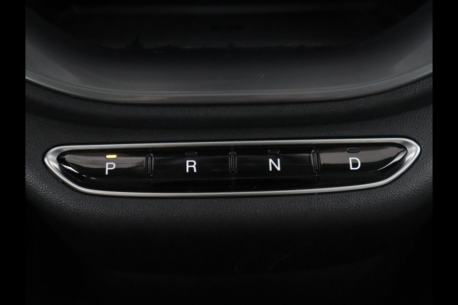 Fiat 500 La Prima 42 kWh | Panoramadak | Adaptive cruise | Leder | Camera | Keyless | Carplay | Parkeerhulp | Full LED | Side Assist | Climate control