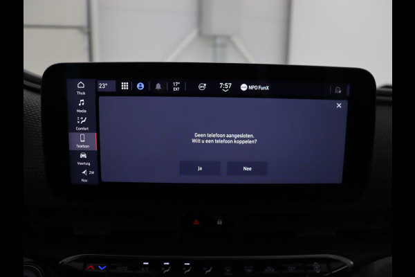 Fiat 500 La Prima 42 kWh | Panoramadak | Adaptive cruise | Leder | Camera | Keyless | Carplay | Parkeerhulp | Full LED | Side Assist | Climate control