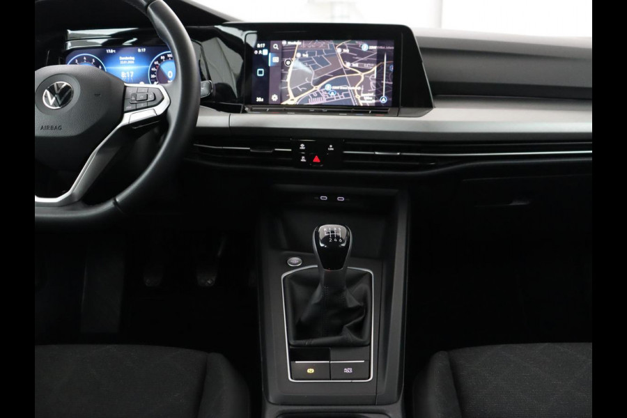 Volkswagen Golf 1.0 TSI Life | Carplay | Navigatie | Adaptive cruise | Sfeerverlichting | Full LED | Climate control | Parkeerhulp | Keyless Start