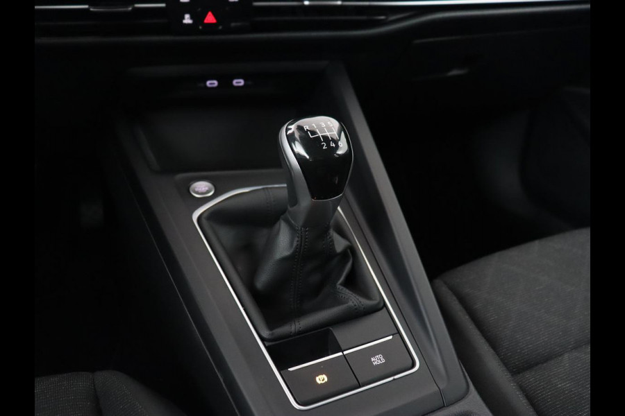 Volkswagen Golf 1.0 TSI Life | Carplay | Navigatie | Adaptive cruise | Sfeerverlichting | Full LED | Climate control | Parkeerhulp | Keyless Start