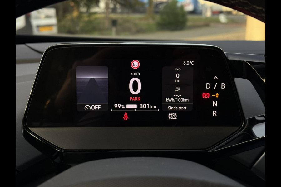 Volkswagen ID.4 Max 77 kWh | Warmtepomp | Panorama | IQ-Light | 360 Camera |